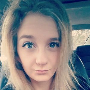 Meet your Posher, Alexandria